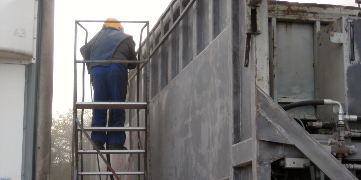 Blasting Ejector Trailer